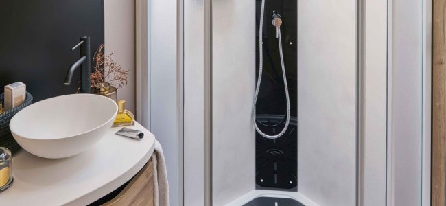 salle de bains camping car le voyageur héritage